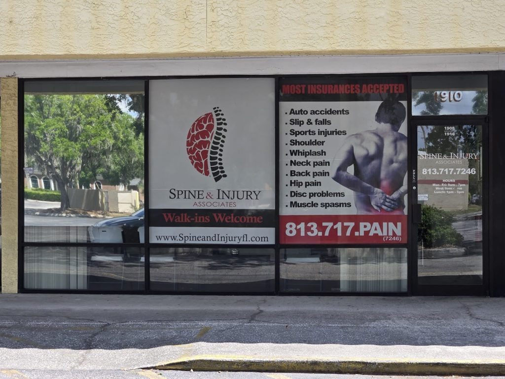 Storefront of Spine and Injury Associates on James L Redman Pkwy in Plant City