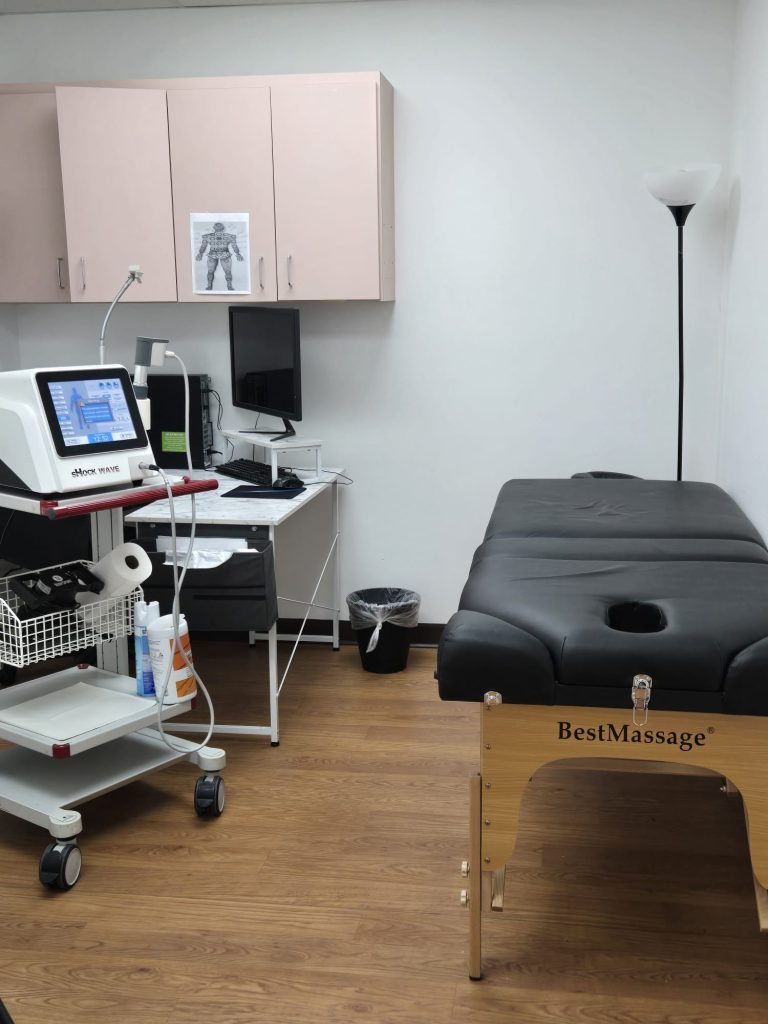 Treatment room with therapy equipment at the Plant City clinic